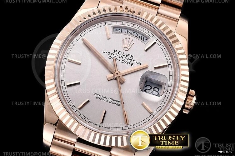 0419 RDD0219E – DayDate 36mm RelaxedFit 695